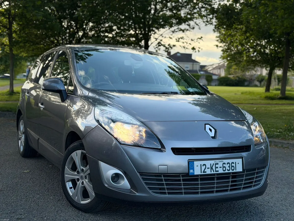 Renault Grand Scenic - Image 1