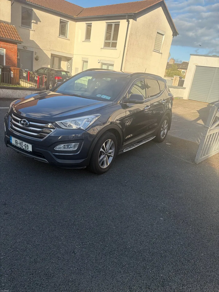 Hyundai Santa Fe Automatic - Image 1