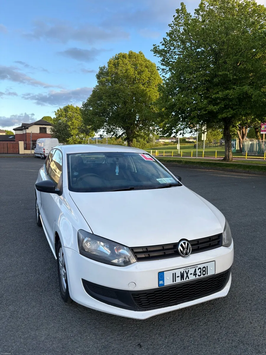 2011 Volkswagen Polo - Image 1