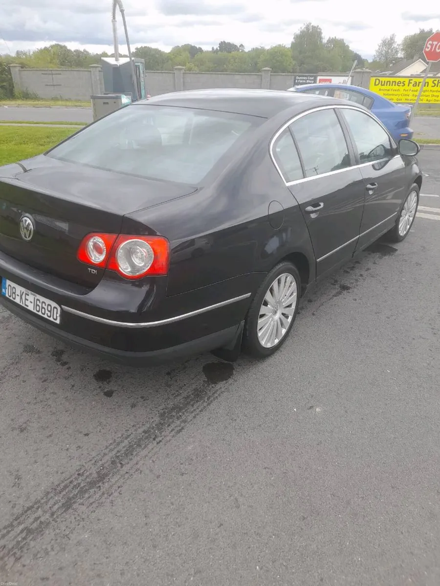 08 Volkswagen Passat - Image 3