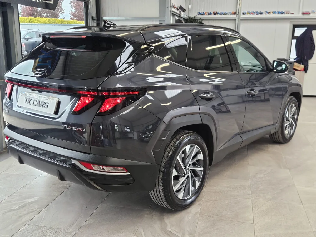 22 HYUNDAI TUCSON EXECUTIVE - Image 3