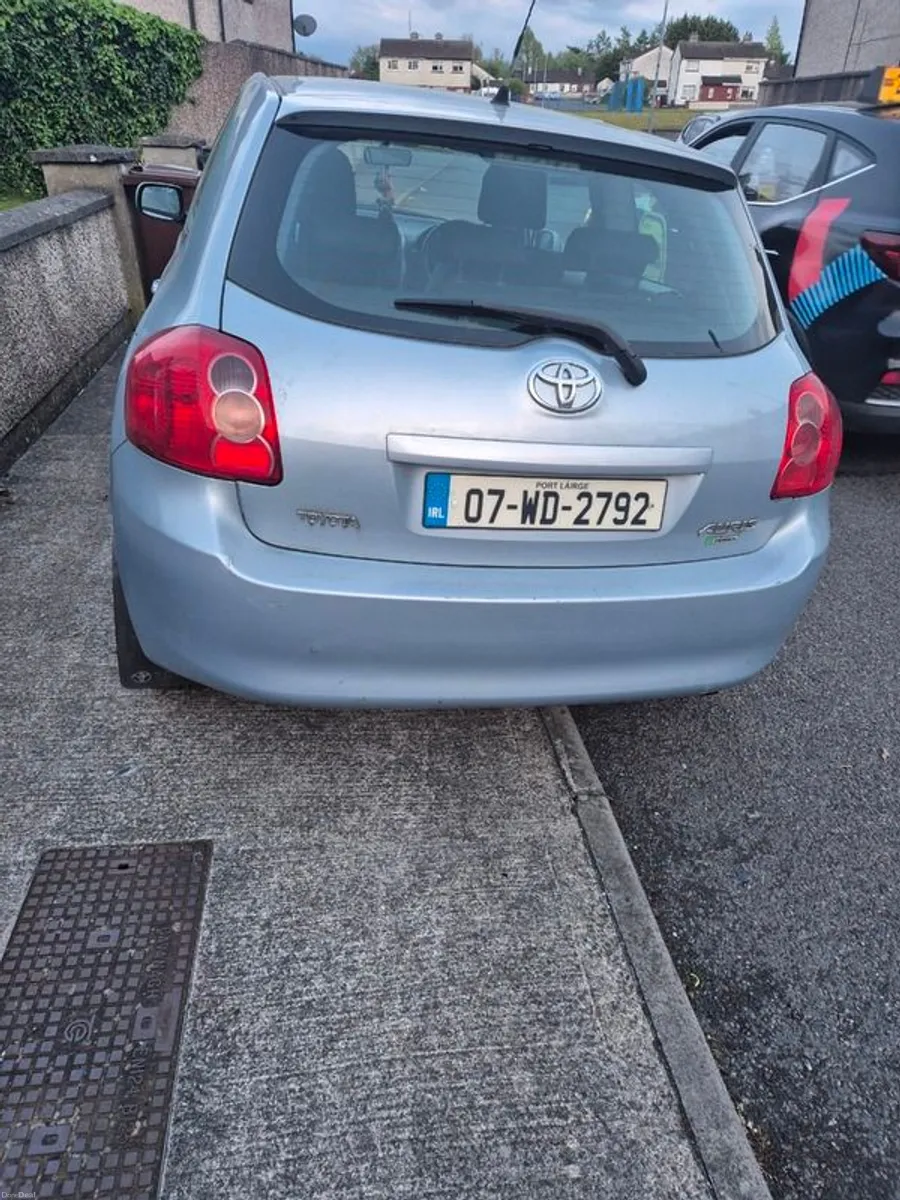 2007 Toyota Auris - Image 2