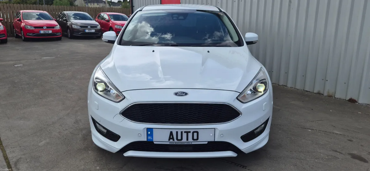 Ford Focus auto 1,5 zetec s titanium petrol - Image 4
