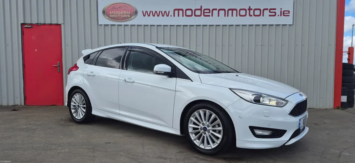 Ford Focus auto 1,5 zetec s titanium petrol - Image 2
