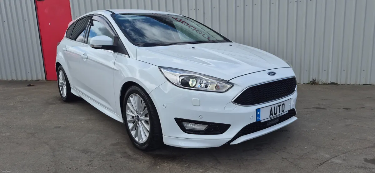 Ford Focus auto 1,5 zetec s titanium petrol - Image 3