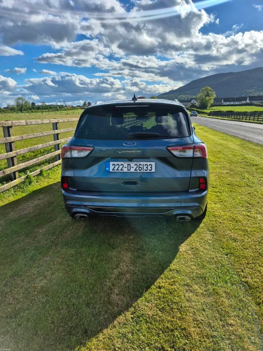 Ford Kuga Vignale plug-in hybrid - Image 3