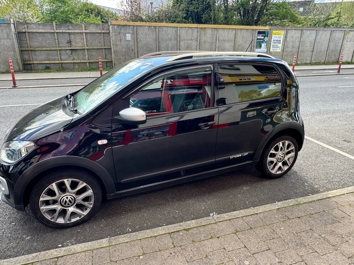 VW Up 2015 - Image 1