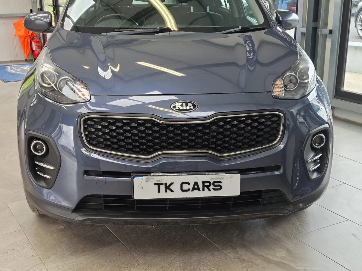 17 KIA SPORTAGE EX 1.7 DIESEL - Image 4