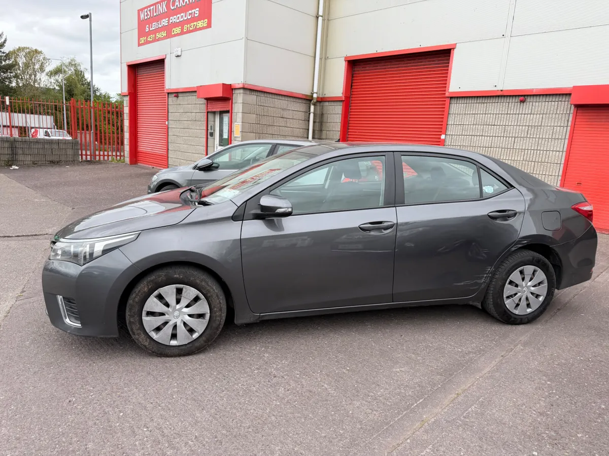 2014 Toyota Corolla - Image 4