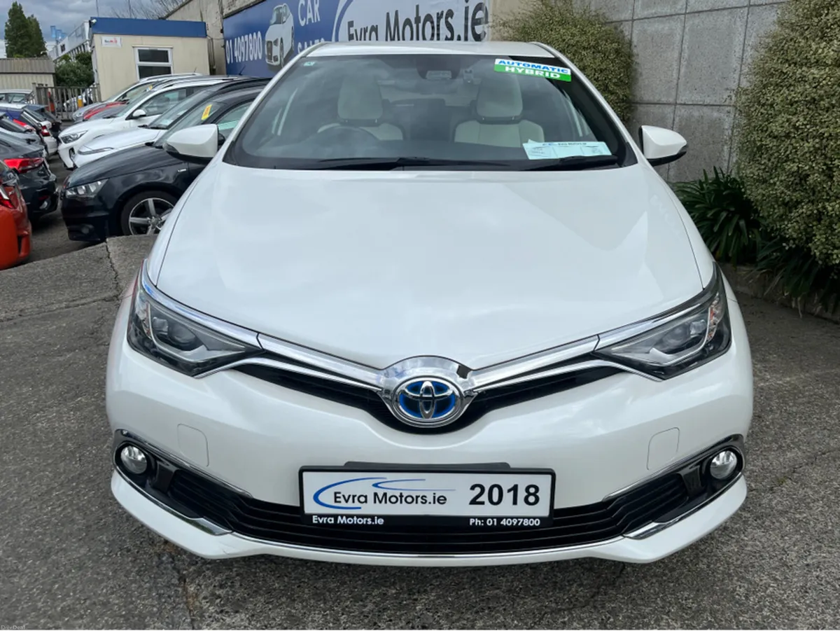 Toyota Auris G AUTOMATIC HYBRID 1.8 PETROL //HIGH - Image 2