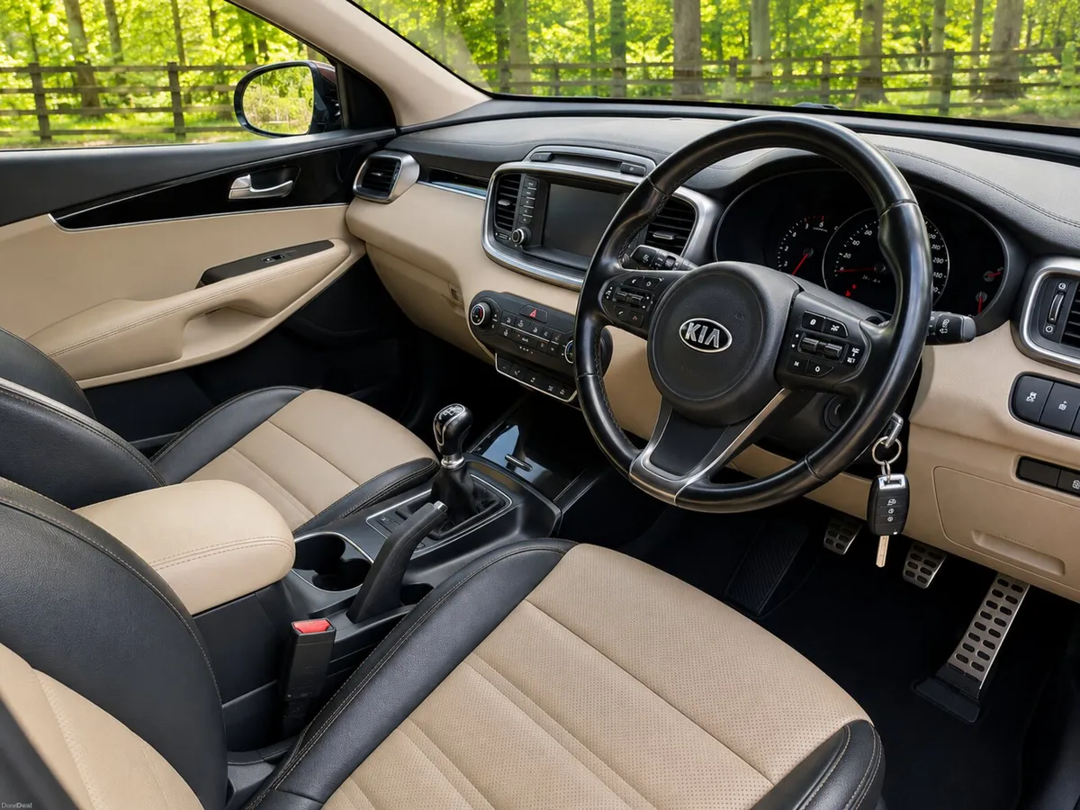 Kia Sorento 2016 Diesel 7 Seat Platinium - Image 2