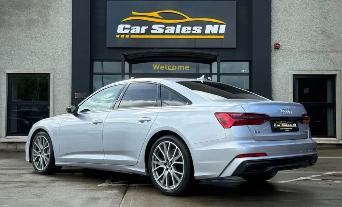 2.0 TDI 40 Black Edition Saloon 4dr Diesel S Troni - Image 4