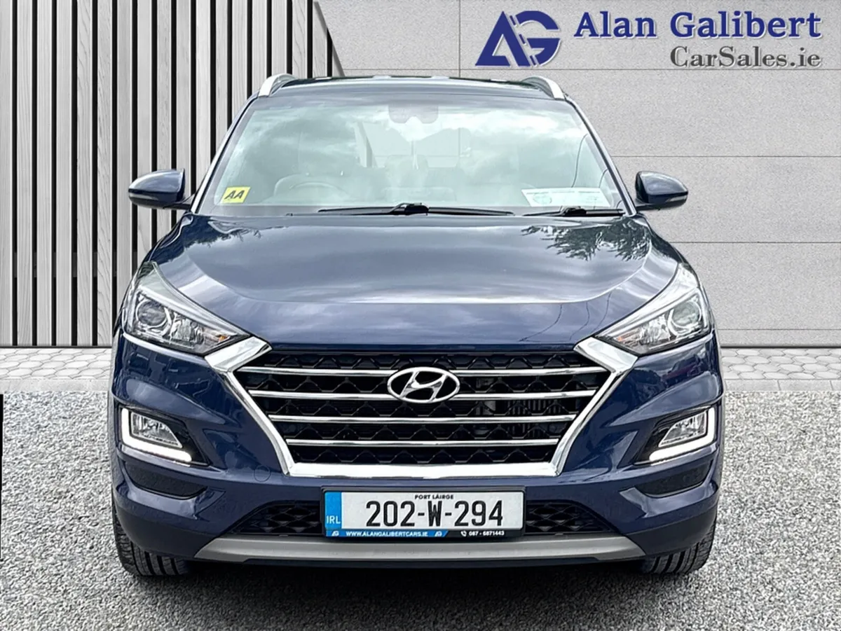 Hyundai Tucson 1.6 Diesel EXECUTIVE PLUS 5DR - Image 4