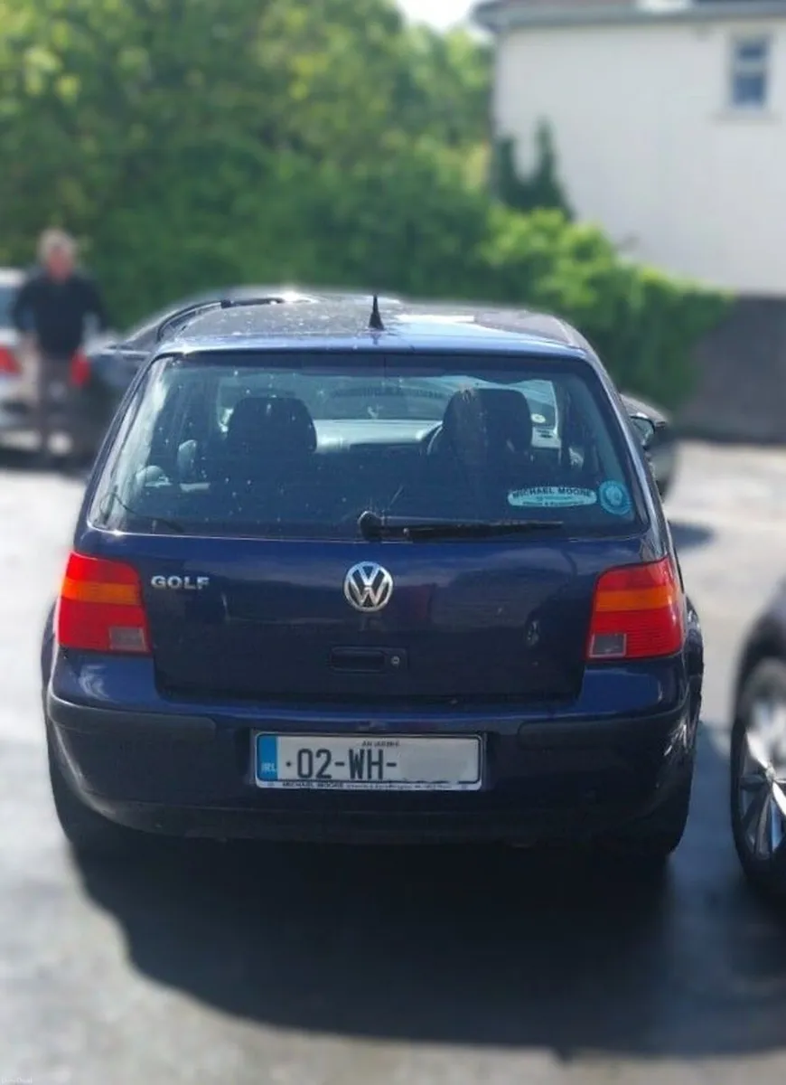 Volkswagen Golf 2002 - Image 2