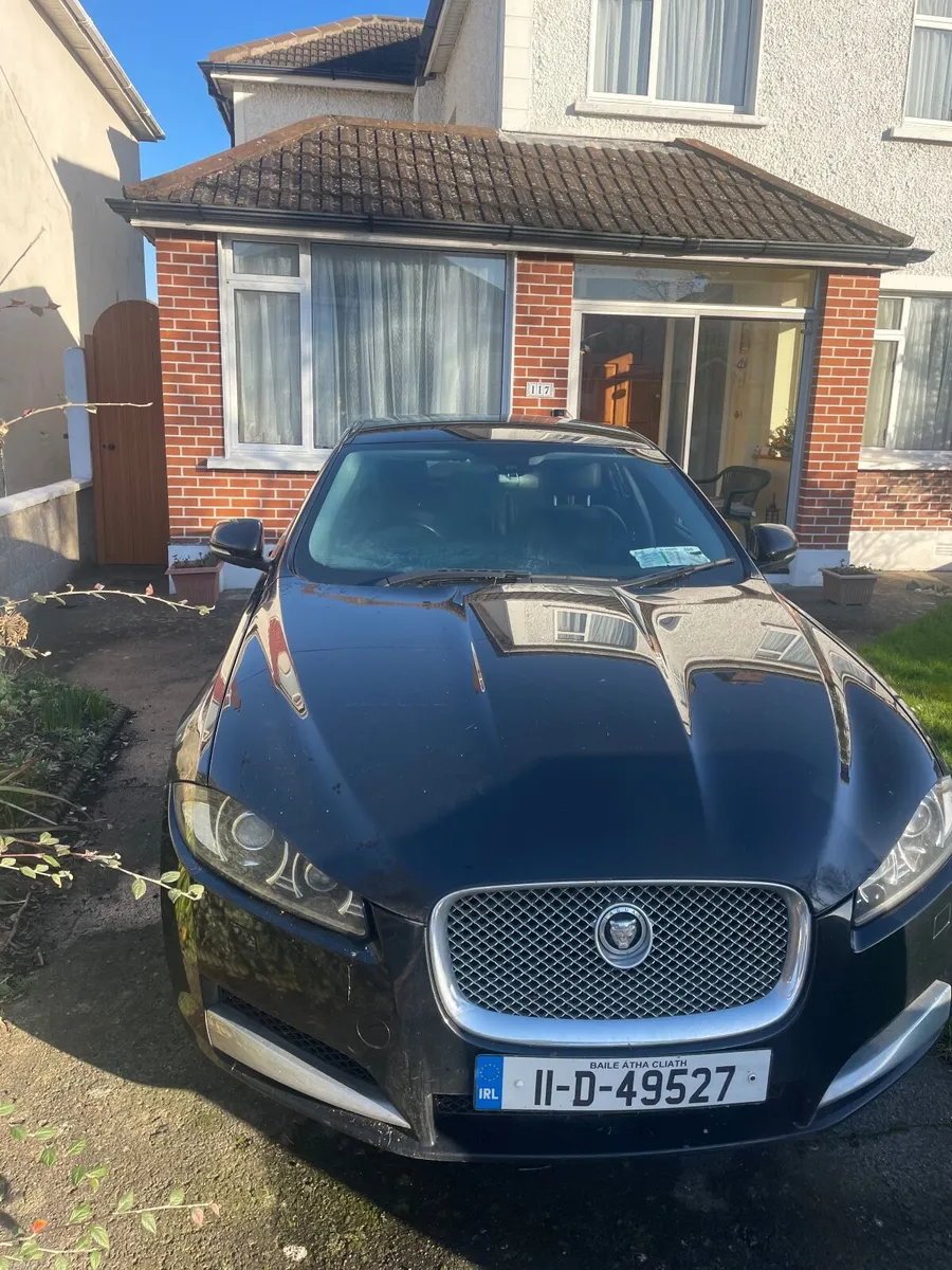 Jaguar XF 2011 - Image 2