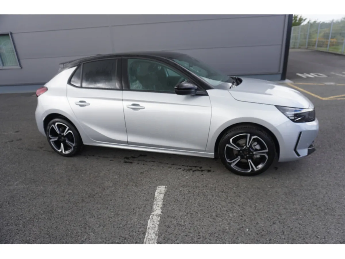 Opel Corsa GS - Image 2
