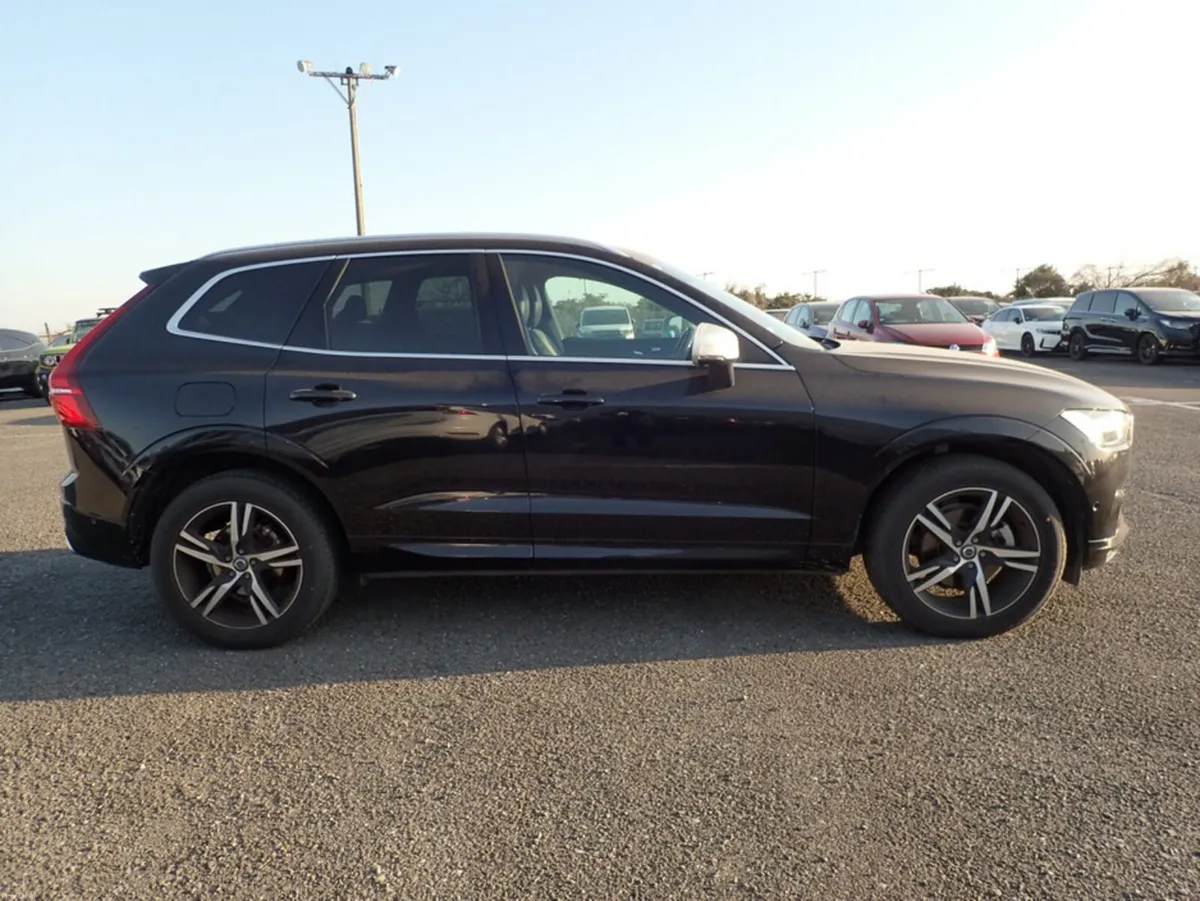 Volvo XC60 2.0 D4 R-DESIGN PLUS AWD DIESEL AUTOMAT - Image 4