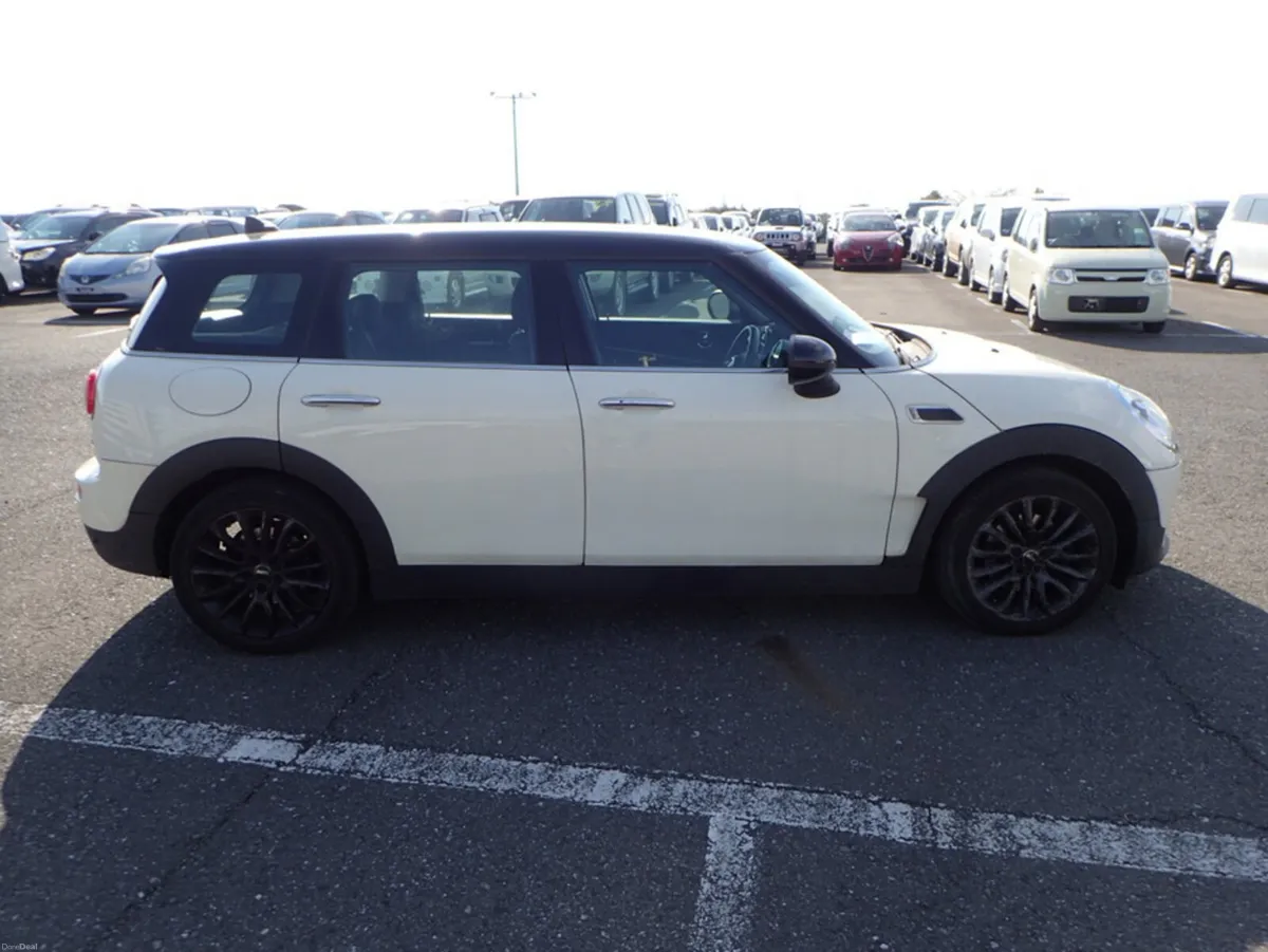 Mini Clubman 2.0D CLUBMAN BLACK SERIES 2.0 DIESEL - Image 4