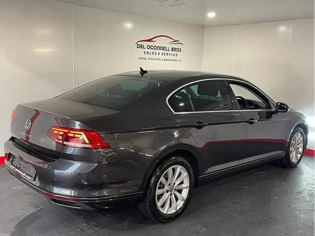 Volkswagen Passat BUSINESS 2.0 TDI D7F 150 4DR AUT - Image 4