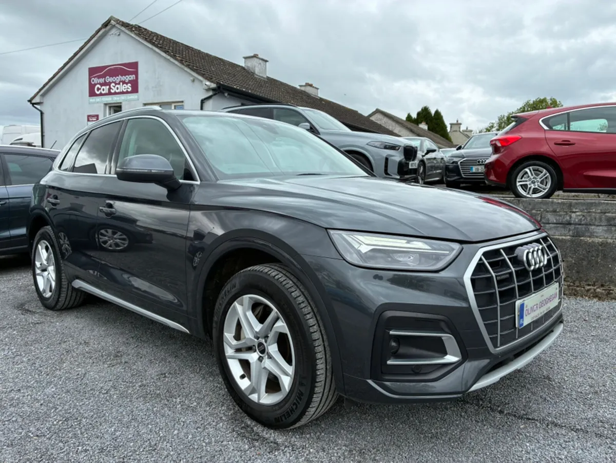 Audi Q5 50 TFSI E QUATTRO SPORT - Image 1