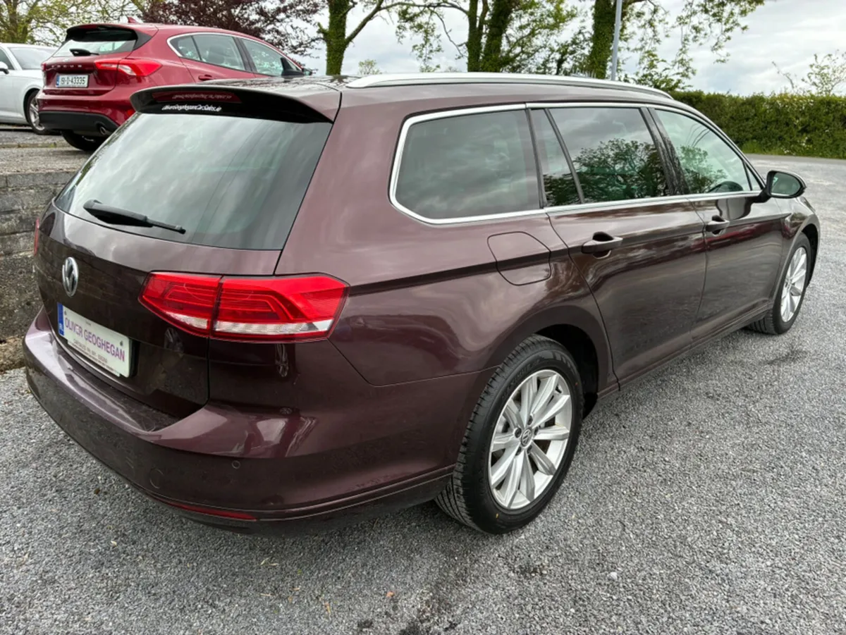 Volkswagen Passat 1.6 TDI SE BUSINESS BLUEMOTION A - Image 2