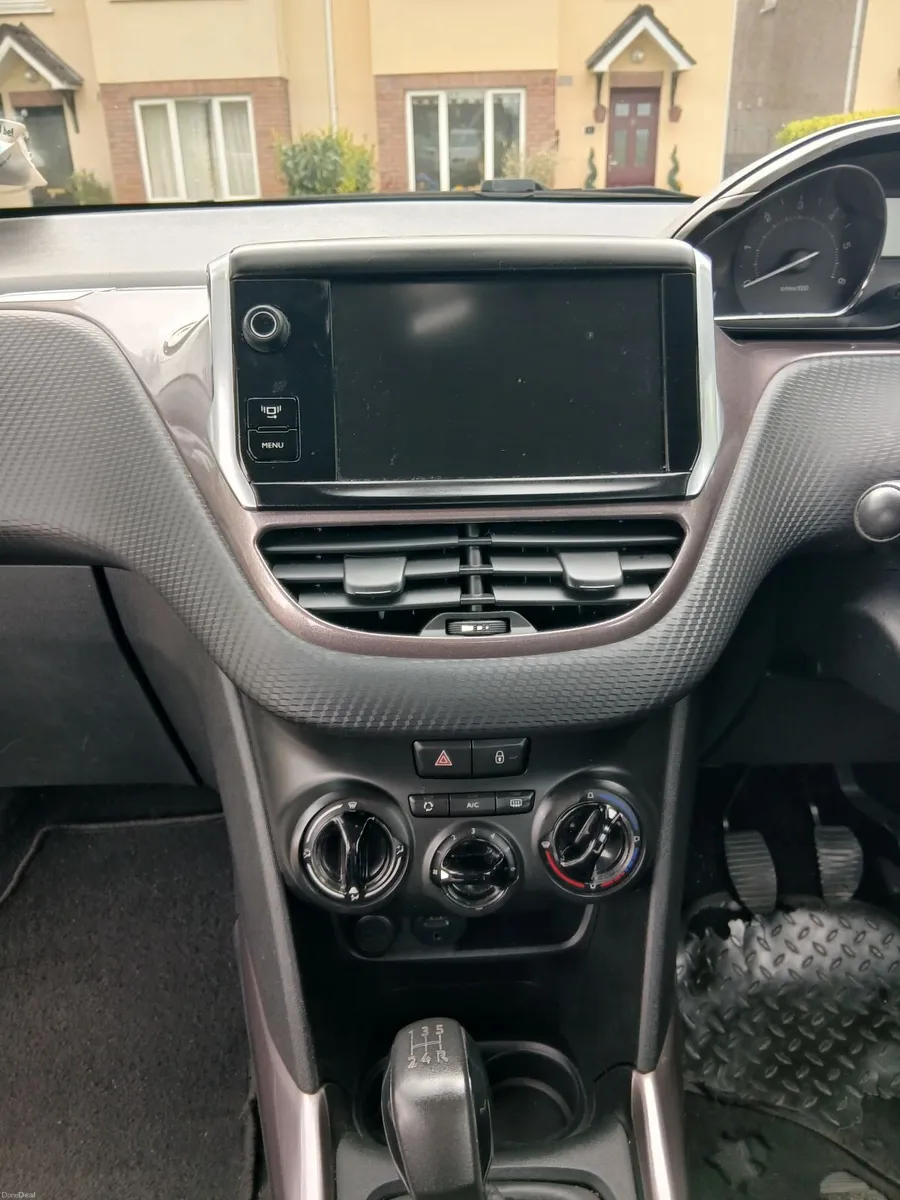 Peugeot 2008 2014 - Image 2