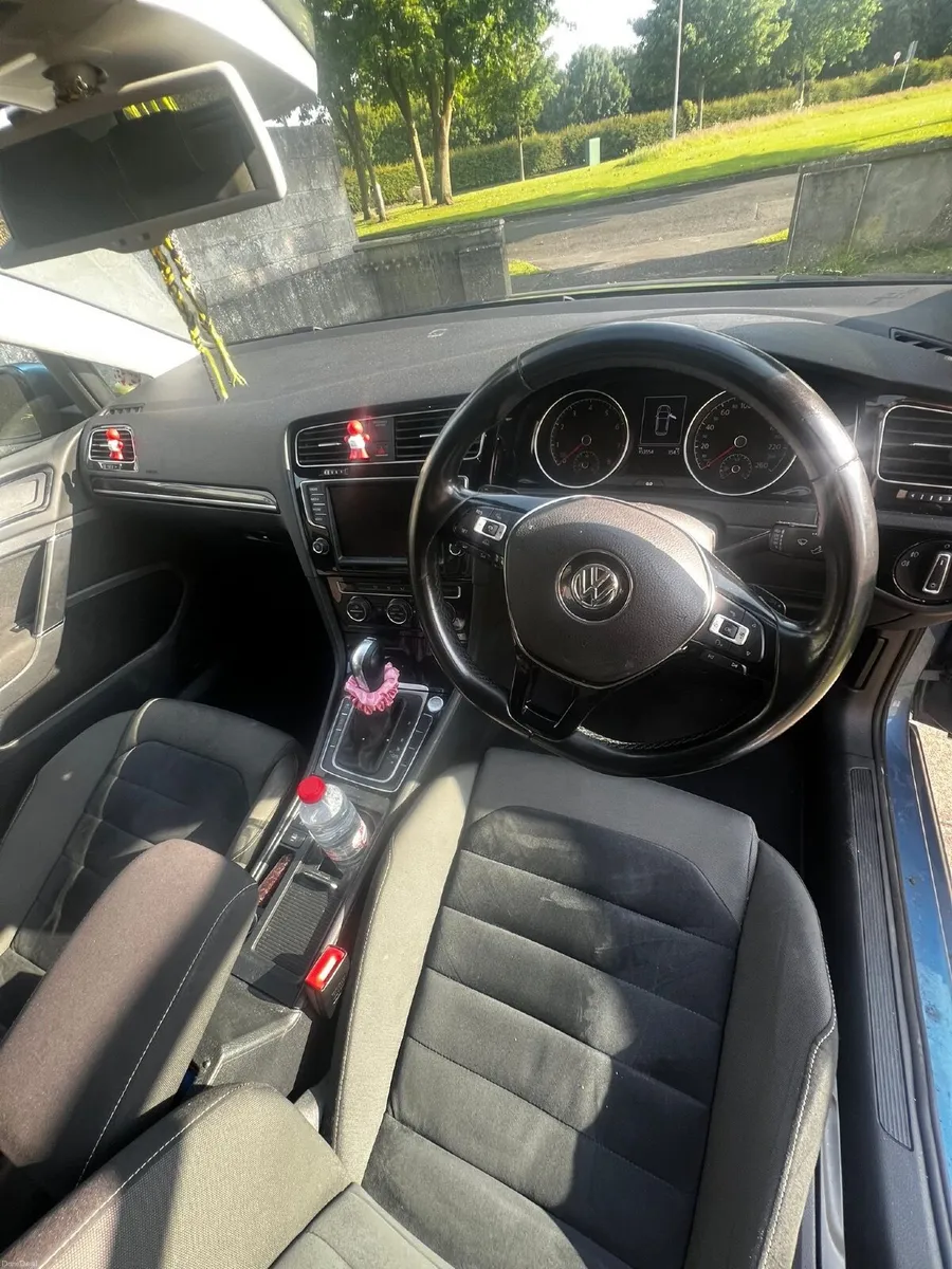Volkswagen Golf 2014 - Image 2