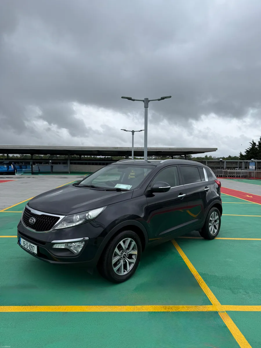 151 Kia Sportage 1.7d - LOW MILEAGE - Image 3