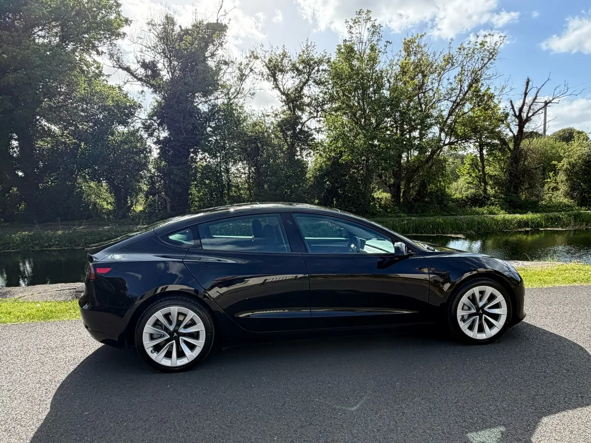 Tesla - Image 3