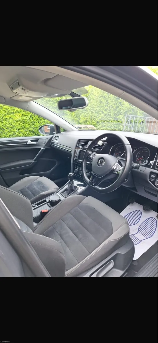 Volkswagen Golf - Image 4