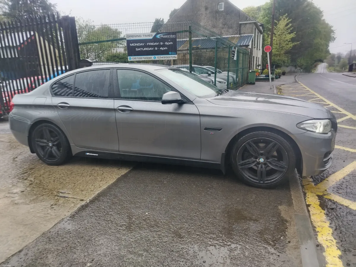 BMW 5-Series 2016 - Image 2