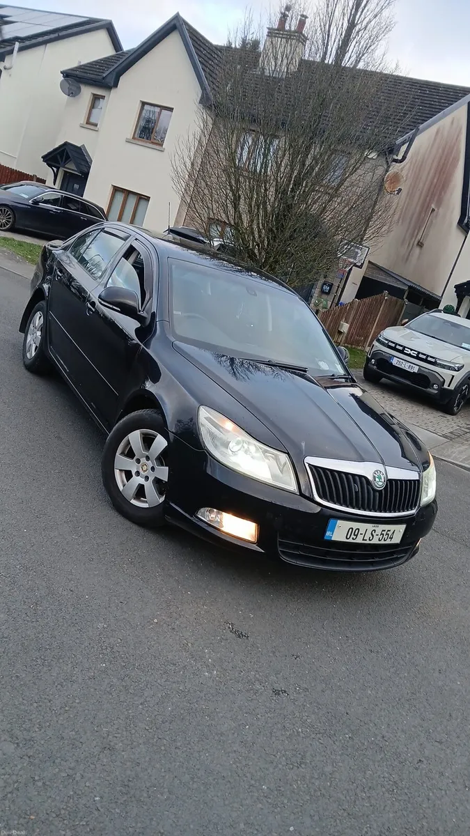 09 Skoda Octavia 1.9TDI AUTOMATIC DSG - Image 2