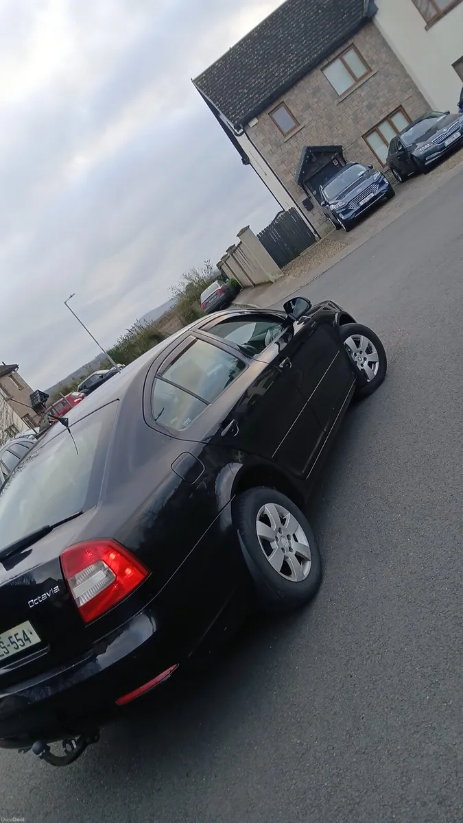 09 Skoda Octavia 1.9TDI AUTOMATIC DSG - Image 3