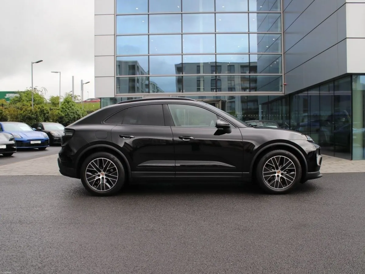 Porsche Macan Electric - Image 4