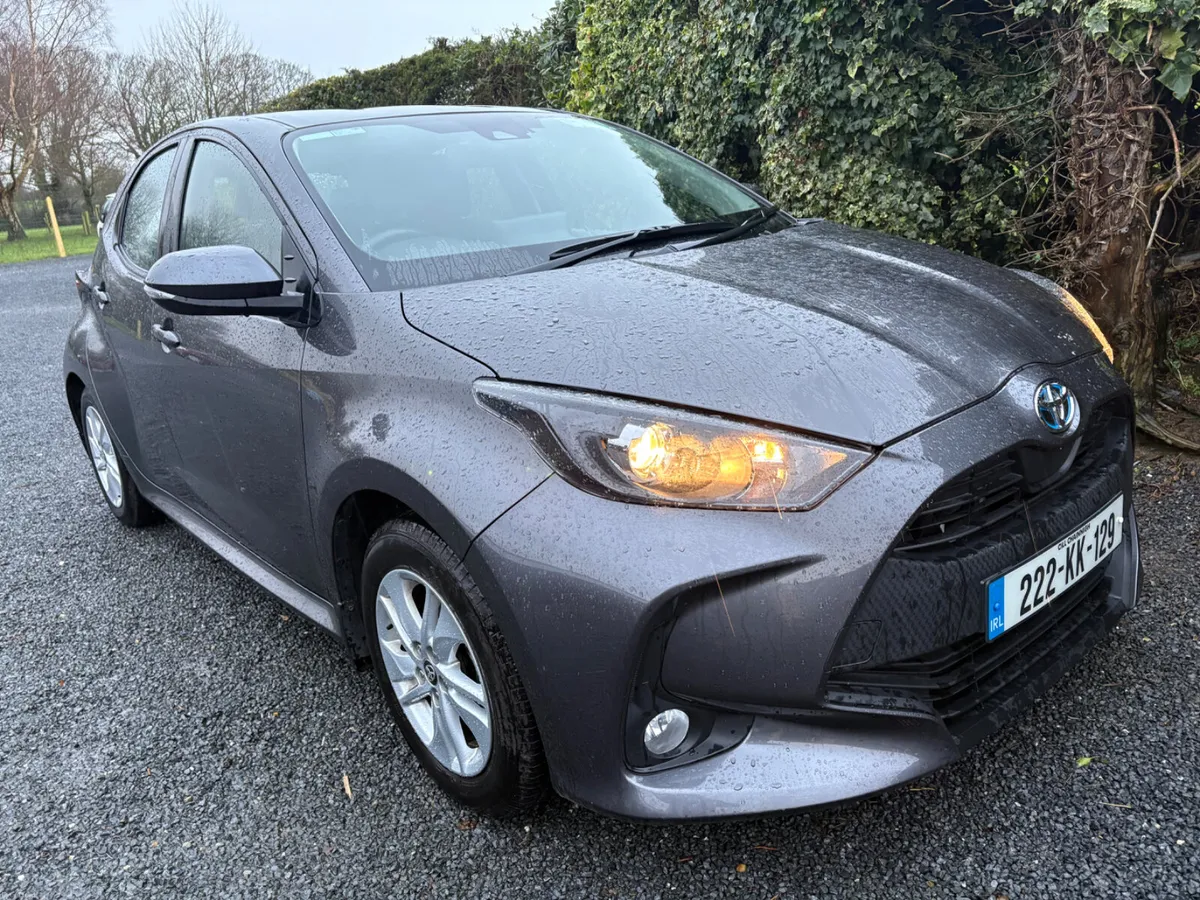 Toyota Yaris 2022 Hybrid - Image 4