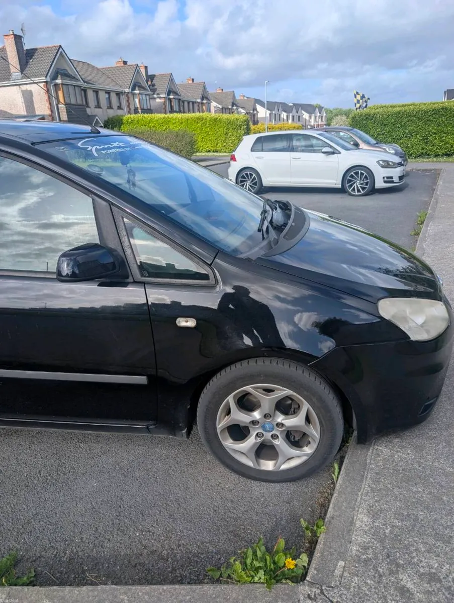 Ford Cmax with Towbar - Image 1