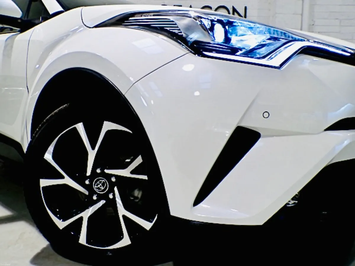 2018*HYBRID SPORT TOYOTA C-HR SELF CH - Image 3