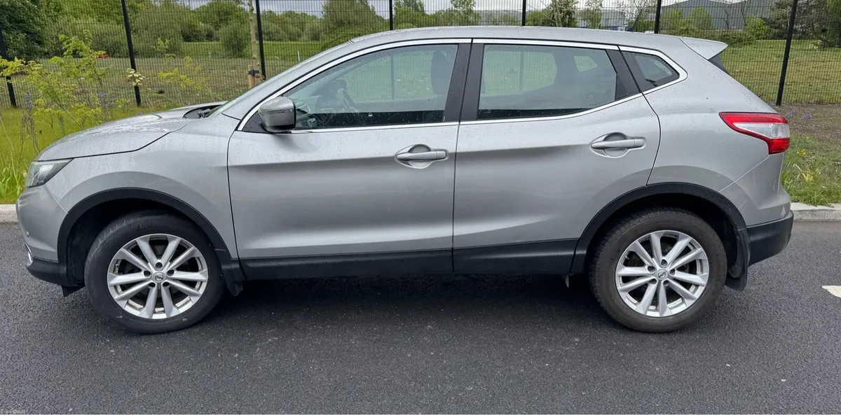 Nissan Qashqai 2015 Automatic New NCT Low mileage - Image 3
