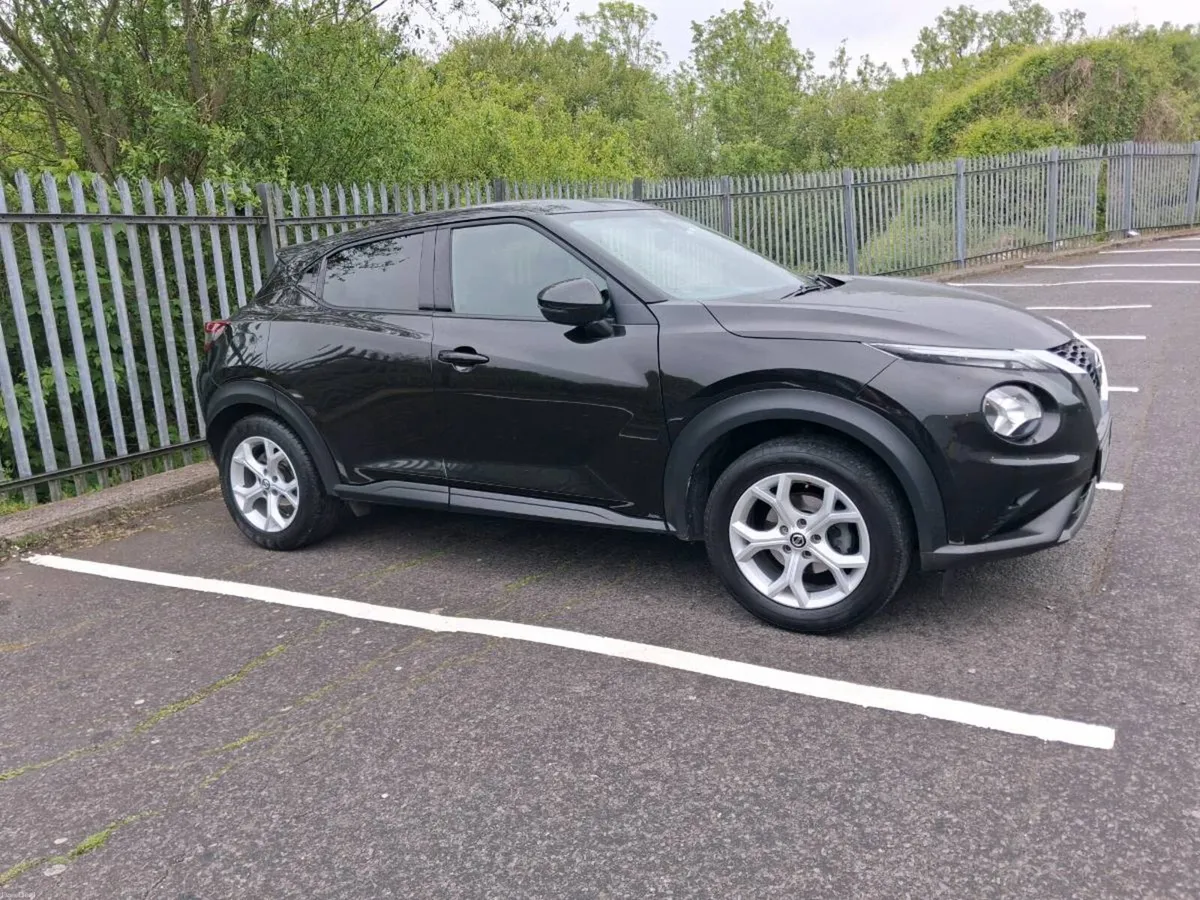 211 NISSAN JUKE - Image 4