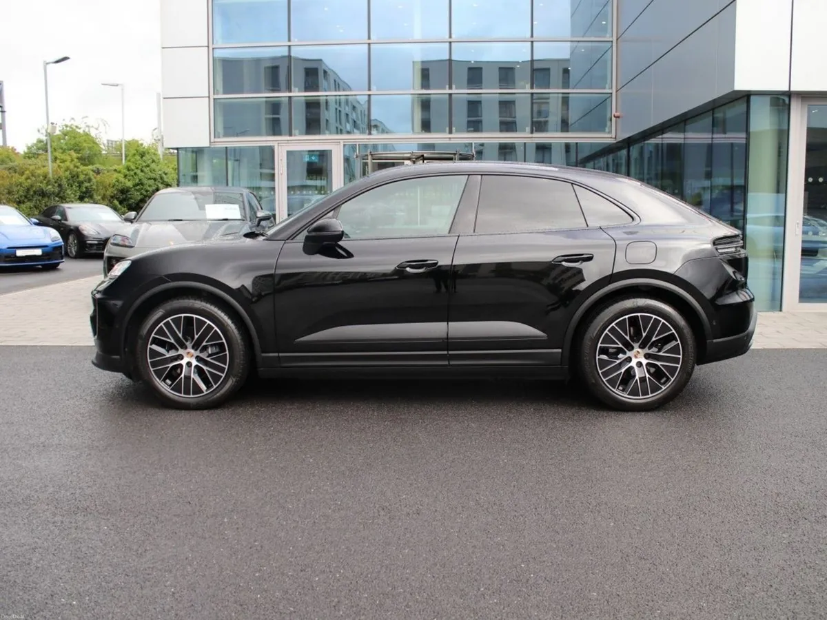 Porsche Macan Macan 4 - Image 3