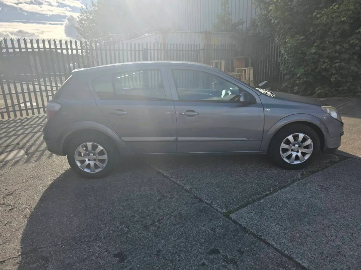Opel Astra - Image 2