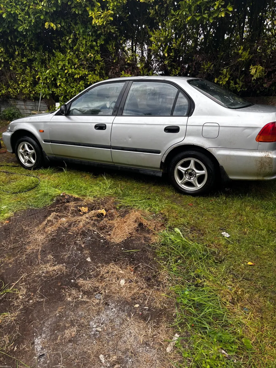 Honda Civic 2000 - Image 1