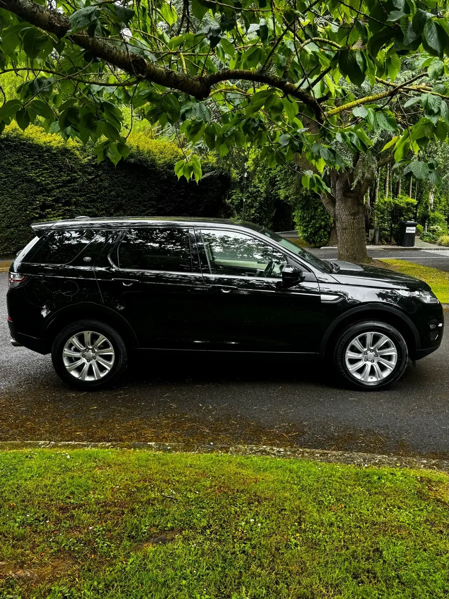 Land Rover Discovery Sport HSE - Image 4