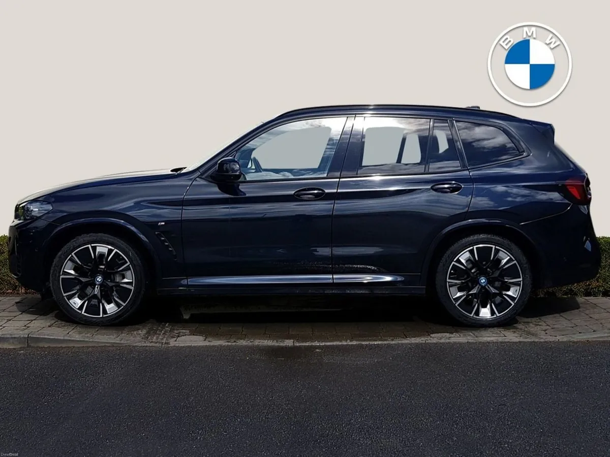 BMW iX3 iX3 M Sport Pro - Image 4