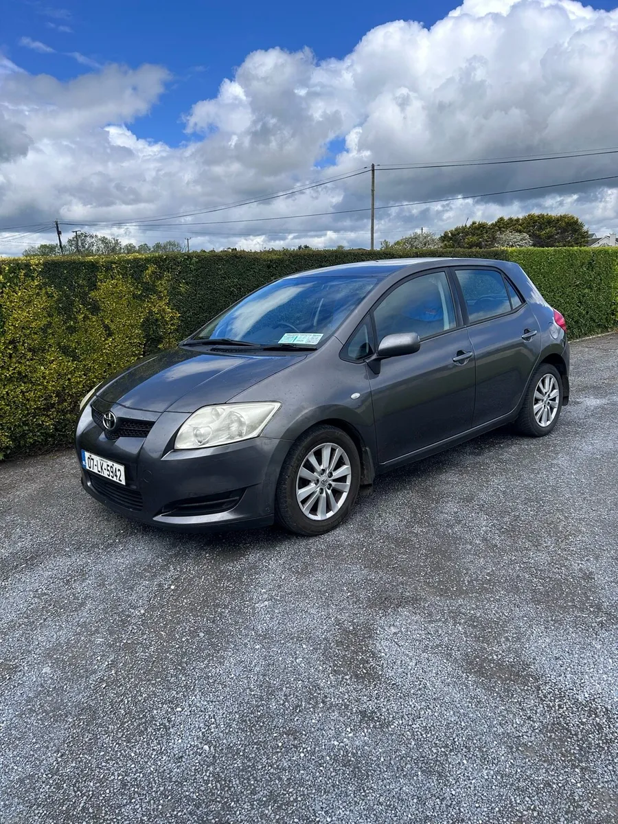 Toyota auris 1.4 petrol tax and nct - Image 1