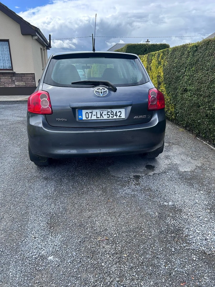 Toyota auris 1.4 petrol tax and nct - Image 4