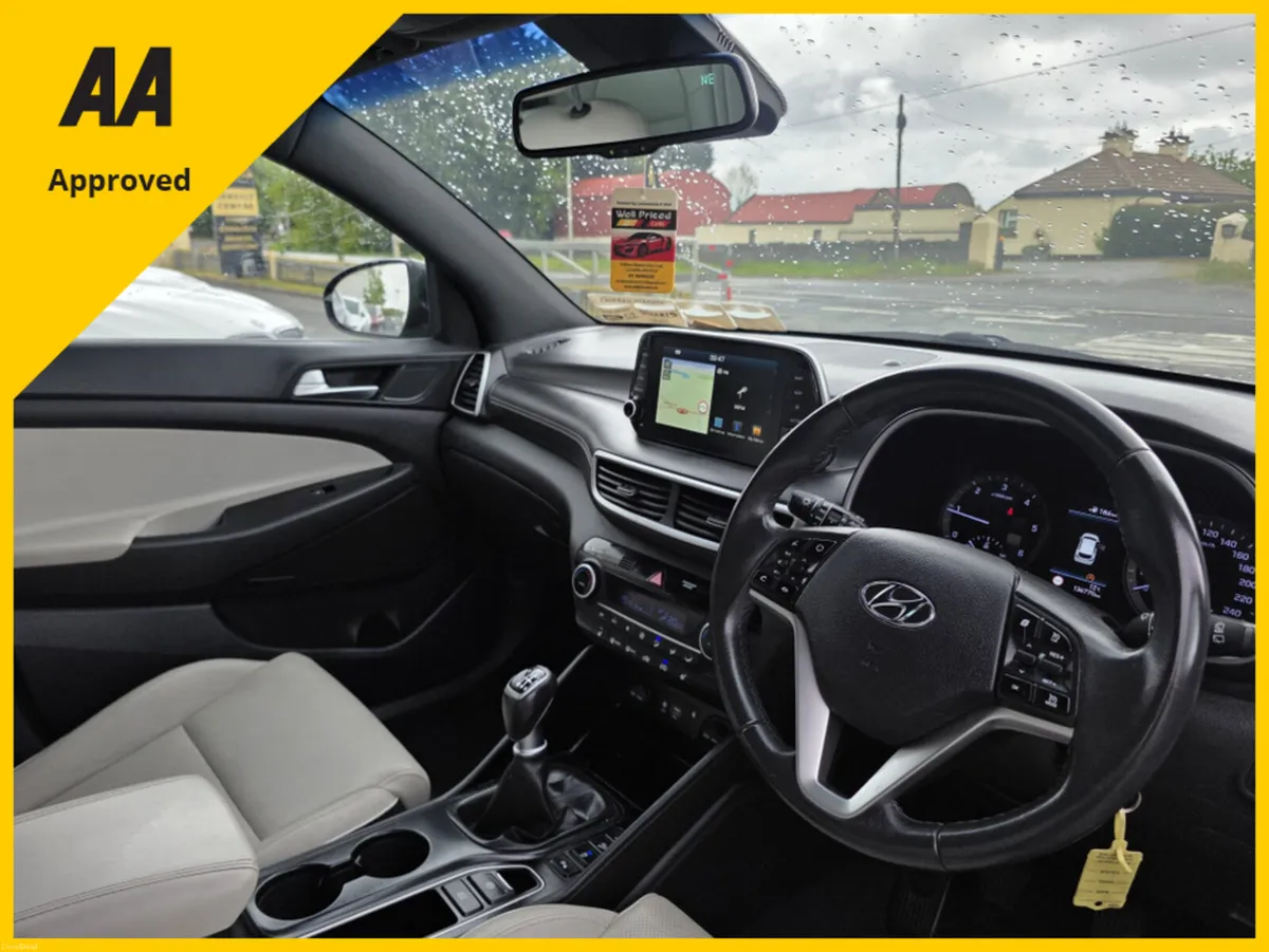 Hyundai Tucson IX35 EXECUTIVE PLUS 5DR - Image 3