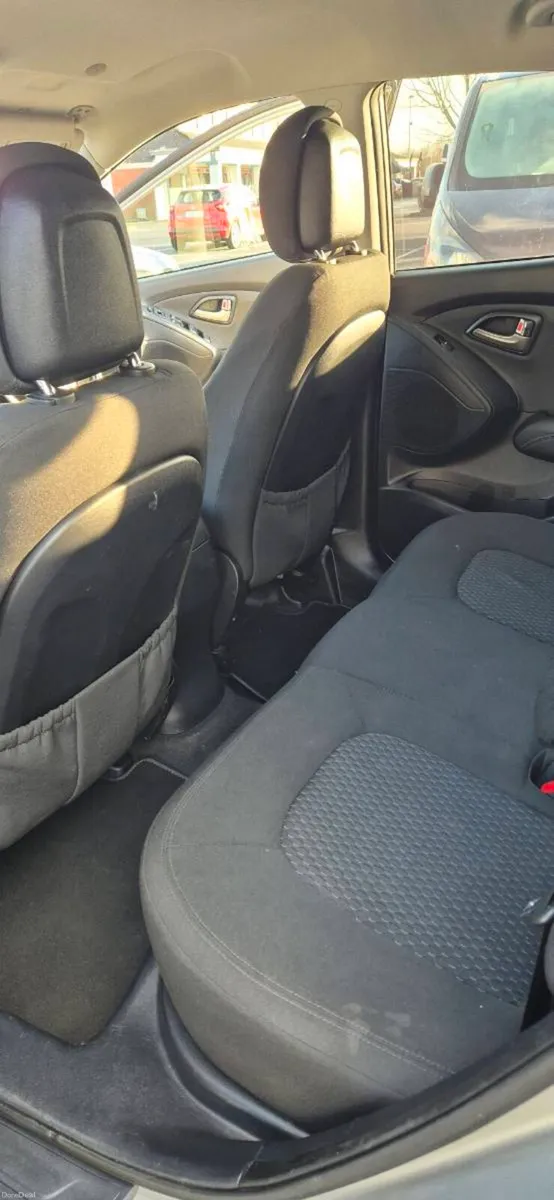 Car - Image 6