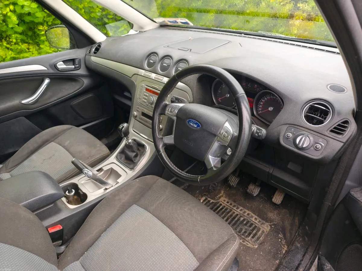 2010 Ford galaxy 7 seater - Image 3