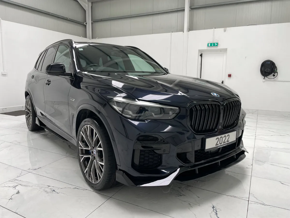 BMW X5 2022 - Image 1